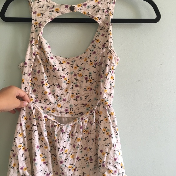 O’Neill Tank - Picture 3 of 3